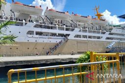 Penumpang kapal laut di Maluku pada April 2023 meningkat 44,97 persen