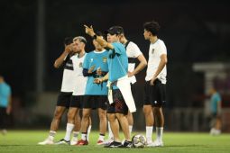 Shin Tae-yong mulai pimpin latihan Timnas di Surabaya