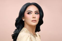 Penyanyi Kris Dayanti resmi lepas single terbaru "Dekap Semesta"