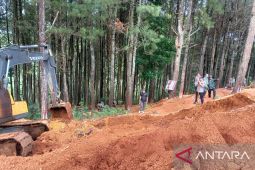 Perhutani Sukabumi imbau penambang patuhi aturan hukum yang berlaku