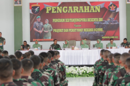 Tingkatkan profesionalisme dan ciptakan suasana keluarga prajurit yang bahagia