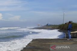 Gelombang laut selatan Jabar-DIY berpotensi capai 6 meter