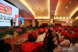 Ganjar Pranowo ajak relawan lawan pihak merongrong nilai Pancasila