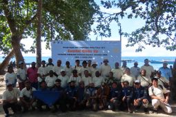KLHK-SKK Migas EP Papua Field kolaborasi bersih pantai Pulau Soop
