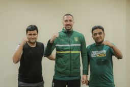Liga 1: Aji Santoso sebut Dusan lengkapi lini belakang Persebaya