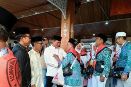 Bupati Batanghari lepas 138 jamaah calon haji