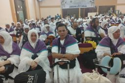 339 calon haji  Kloter 19 asal Padang Sidempuan berangkat ke Jeddah