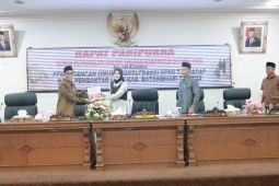 DPRD Batanghari gelar paripurna pemandangan umum fraksi atas nota pengatar  LKPD