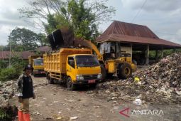 DLH Rejang Lebong terima tambahan dua armada angkutan sampah