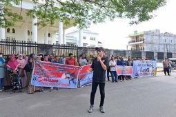 Unjuk rasa di Kejari Aceh Timur, Massa: Stop maling dana desa