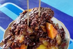 Rujak Natsepa kuliner incaran wisatawan di Ambon Maluku