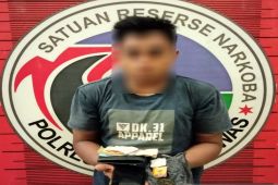 Dikibusi masyarakat, pemuda ini ditangkap tim Satres Narkoba Polres Palas