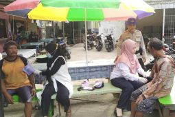 Kapal terbakar, ABK KM Maju Setia 22 dievakuasi ke Sendang Biru
