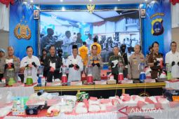 Polda  Kalsel ungkap penyelundupan 35 kilogram sabu dari Segitiga Emas