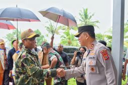 Kapolda Maluku dampingi Menkopolhukam Kunker ke  MBD