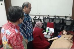 OJK Kalbar bersama PMI gelar donor darah