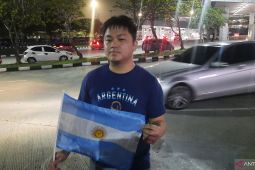 Fans di Indonesia rela datang ke bandara demi sambut timnas Argentina