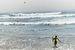 Empat atlet junior Indonesia melaju ke final WSL Krui Pro