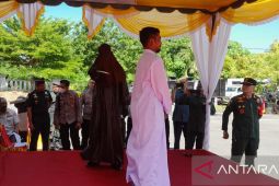 Enam pelanggar syariat Islam di Aceh Utara jalani hukum cambuk, salah satunya pemerkosa anak
