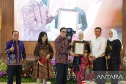 Menkumham Yasonna berikan apresiasi pada Putri Ariani