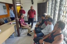 Petugas Imigrasi Singkawang cegah WNI lintasi batas negara secara ilegal