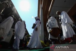 PPIH Surabaya tuntaskan keberangkatan jamaah calon haji