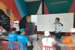 Lapas Narkotika Samarinda bimbing warga binaan lawan buta aksara