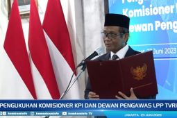 Plt. Menkominfo kukuhkan anggota KPI Pusat dan Dewan Pengawas LPP TVRI