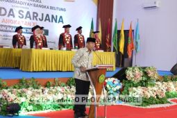 Pj Gubernur ajak wisudawan Unmuh Babel jaga integritas dan membangun daerah
