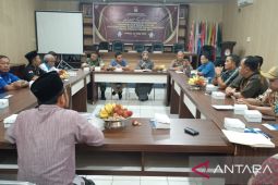 KPU Parigi Moutong berikan waktu perbaikan dokumen bacaleg belum penuhi syarat