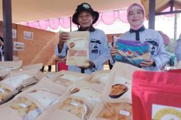 Perempuan tangguh memperkuat ekonomi keluarga