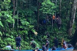 Aparat  gabungan sisir hutan Halmahera terkait pemanahan oleh OTK