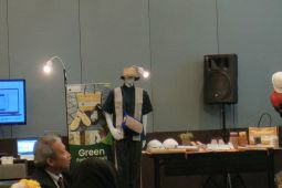 IPB: Kain dari limbah sawit era masa depan