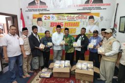 BHS Peduli bagikan ribuan paket daging kurban