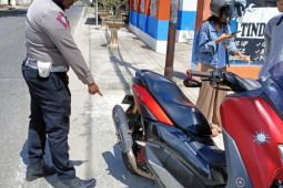Tilang manual Polres Bone Bolango menjaring ratusan kendaraan bermotor