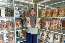 Usaha getas Afifah makin berkembang setelah jadi mitra binaan PT Timah
