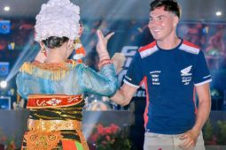 MXGP 2023 - Pembalap MXGP nikmati hiburan dan kuliner khas Lombok