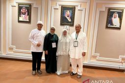 Puan dan Anies bertemu usai melempar jumrah