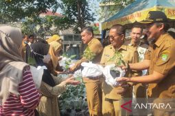DKP harapkan pembagian bibit tanaman bisa tekan inflasi daerah