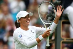 Wimbledon: Unggulan teratas Swiatek melenggang ke babak kedua