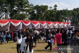 Pemkab bersama puluhan perusahaan menggelar bursa kerja Cianjur 2023