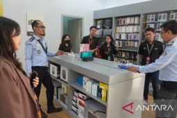 Kemenkumham Bali ajak pengelola mal tak jual produk langgar hak cipta