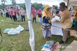 Disperindag Babel menyalurkan 3.000 paket sembako bersubsidi di Bangka