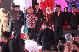 Ganjar Pranowo raih Penghargaan Satyalencana Wira Karya