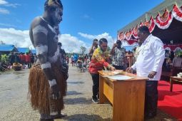Bupati: pelayanan kesehatan dan pendidikan makin dirasakan warga Asmat
