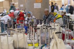 Jamaah haji yang tengah menunggu kepulangan ke Indonesia, diminta tetap jaga kesehatan