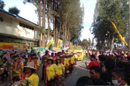 Bupati Karo sebut festival bunga dan buah momentum bangkitkan pariwisata