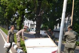 Pemprov DKI sita spanduk dan baliho partai politik tak berizin
