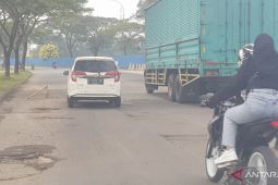 Spektrum - Perbaikan jalan Kabupaten Bekasi butuh dukungan anggaran Pusat