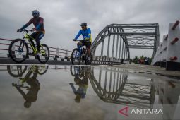 Infrastruktur pendukung wisata pantai selatan Jabar